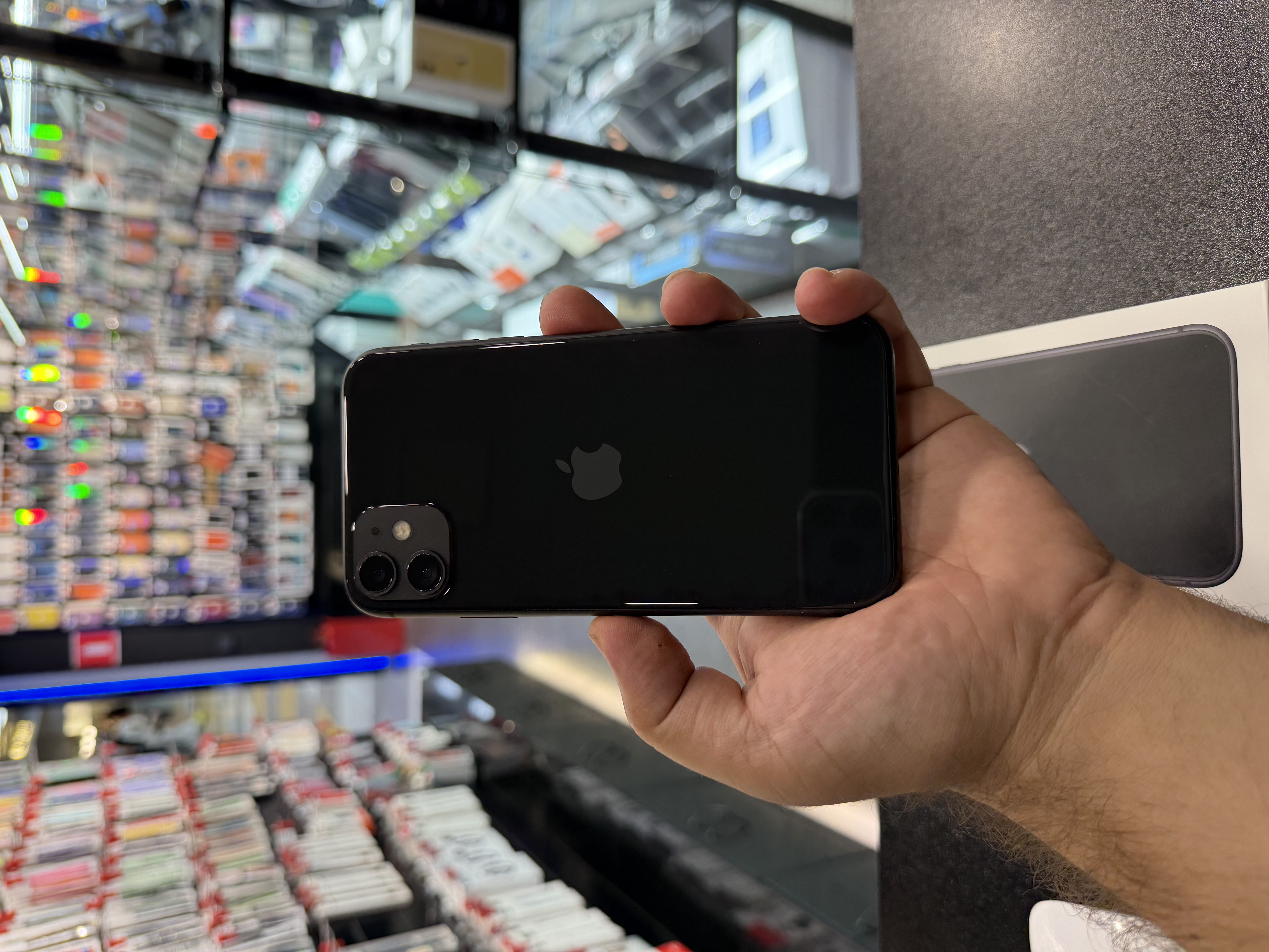 Б/У Смартфон Apple iPhone 11 64Gb Black