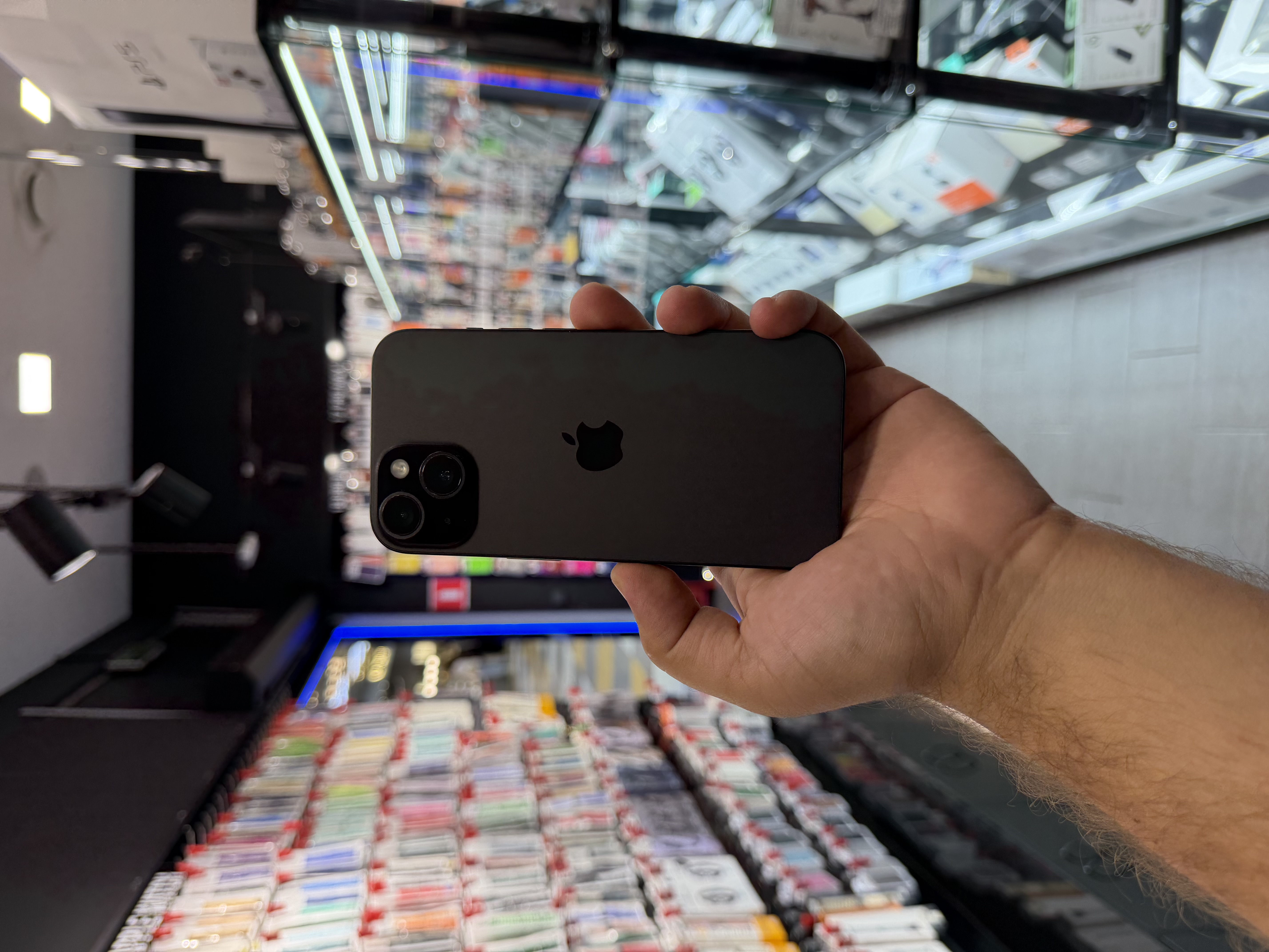 Смартфон Apple iPhone 15 128Gb Black